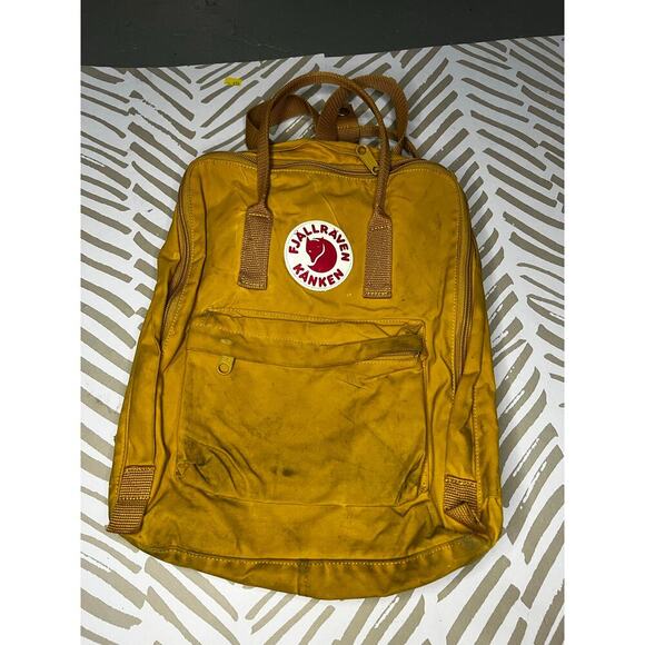 Fjallraven Kanken Backpack Zippered Adjustable Straps Yellow - Picture 2 of 8